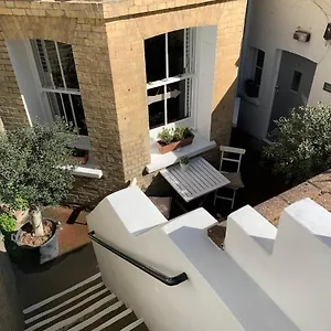  Apartment Olive Tree